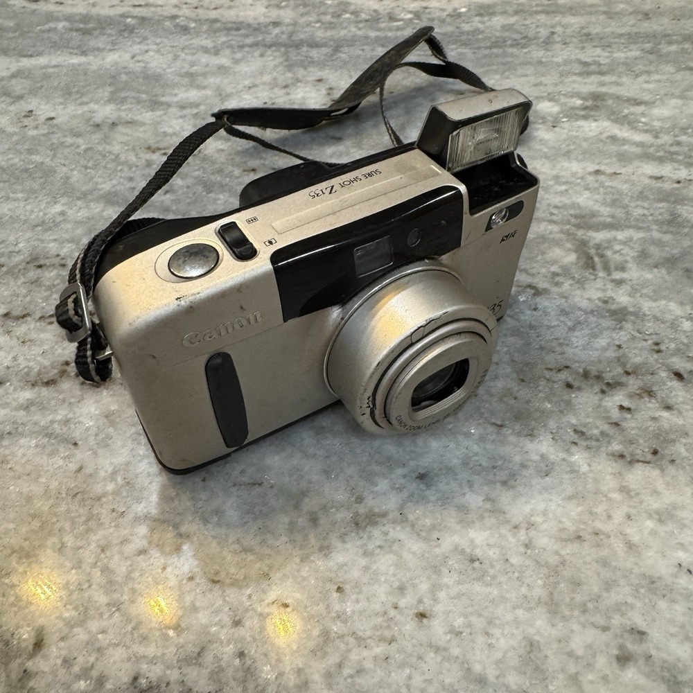 Canon Sureshot Z135 Film Camera Flash For Parts Repair Only